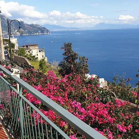Grace Seaview Apartamento *